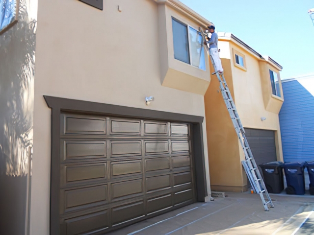 huntington-beach-9th-street-3-1024W Two Story House Painted in Huntington Beach - 9th Street Downtown